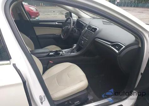 2014 Ford Fusion Titanium z USA, uszkodzony, nr VIN 3FA6P0K9XER283621